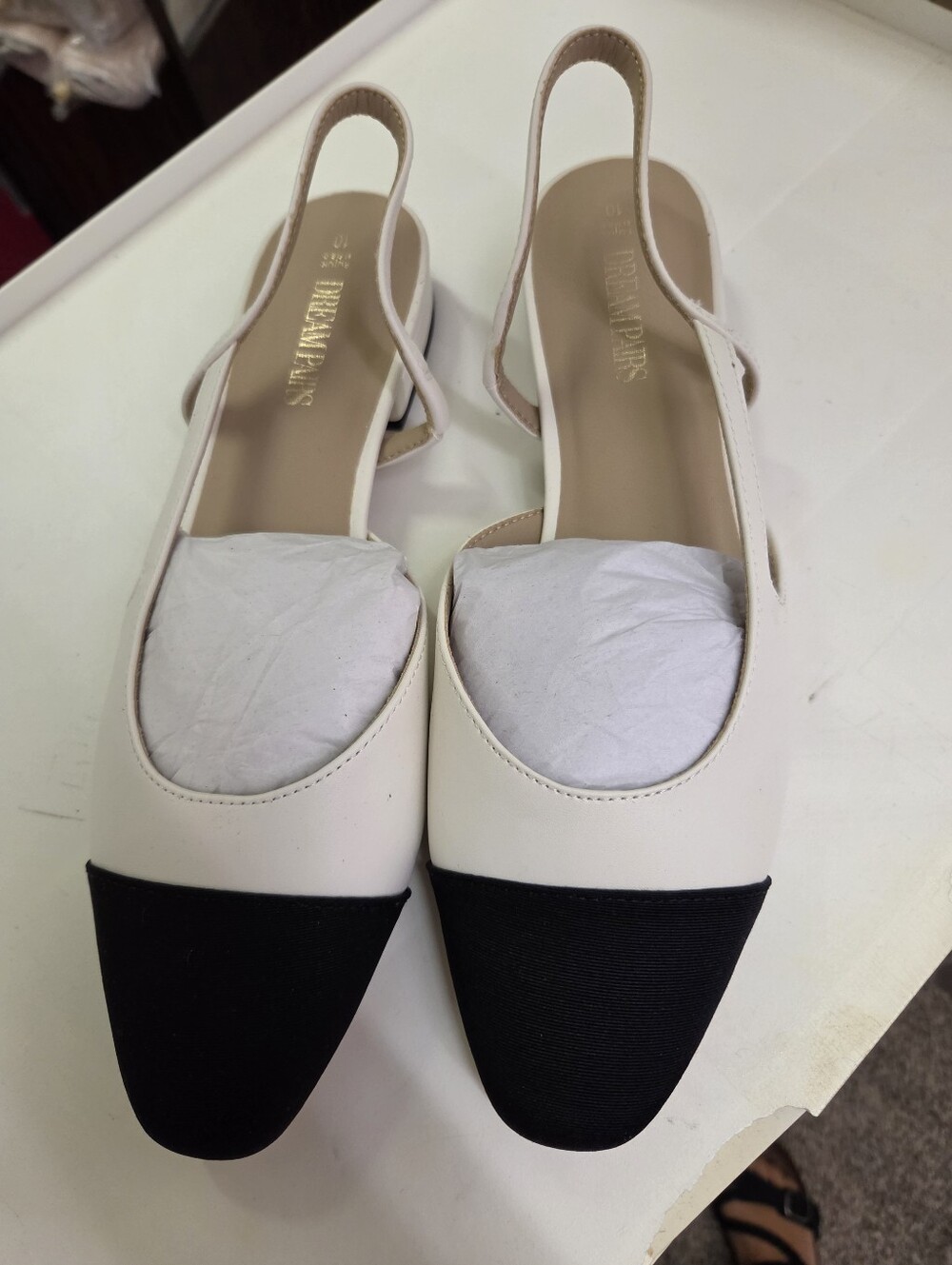 Dream Pairs Two-Tone Slingback Flats - White & Black